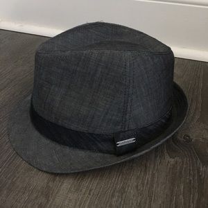 Men’s van Heusen fedora